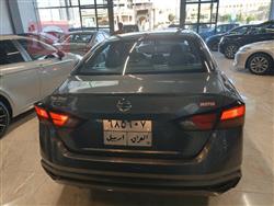 نیسان ئەلتیما